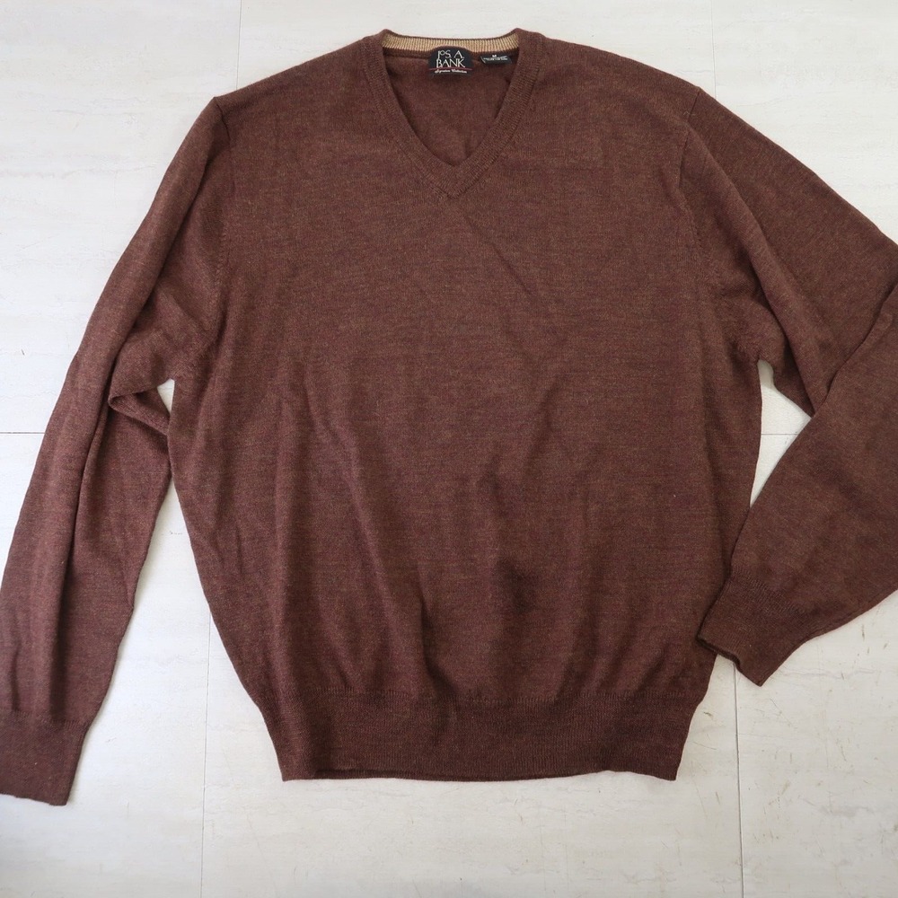 Jos A Bank Mens Medium Brown Long Sleeve Marino wool Pullover Sweater